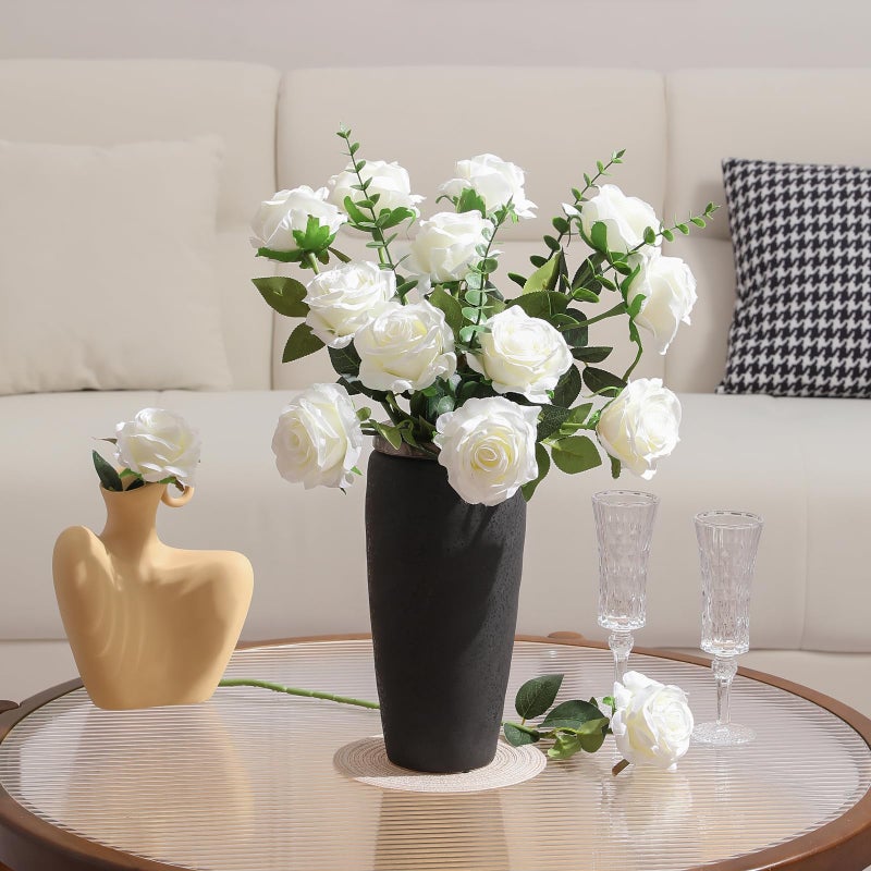 Tifuly زهور صناعية من Tifuly White Roses - 12 قطعة من باقة ورود الحرير المزيفة ذات جذع طويل واحد واقعي للحفلات والمنزل وحفلات الزفاف والديكور المنزلي (أبيض فاتح) - Image 3